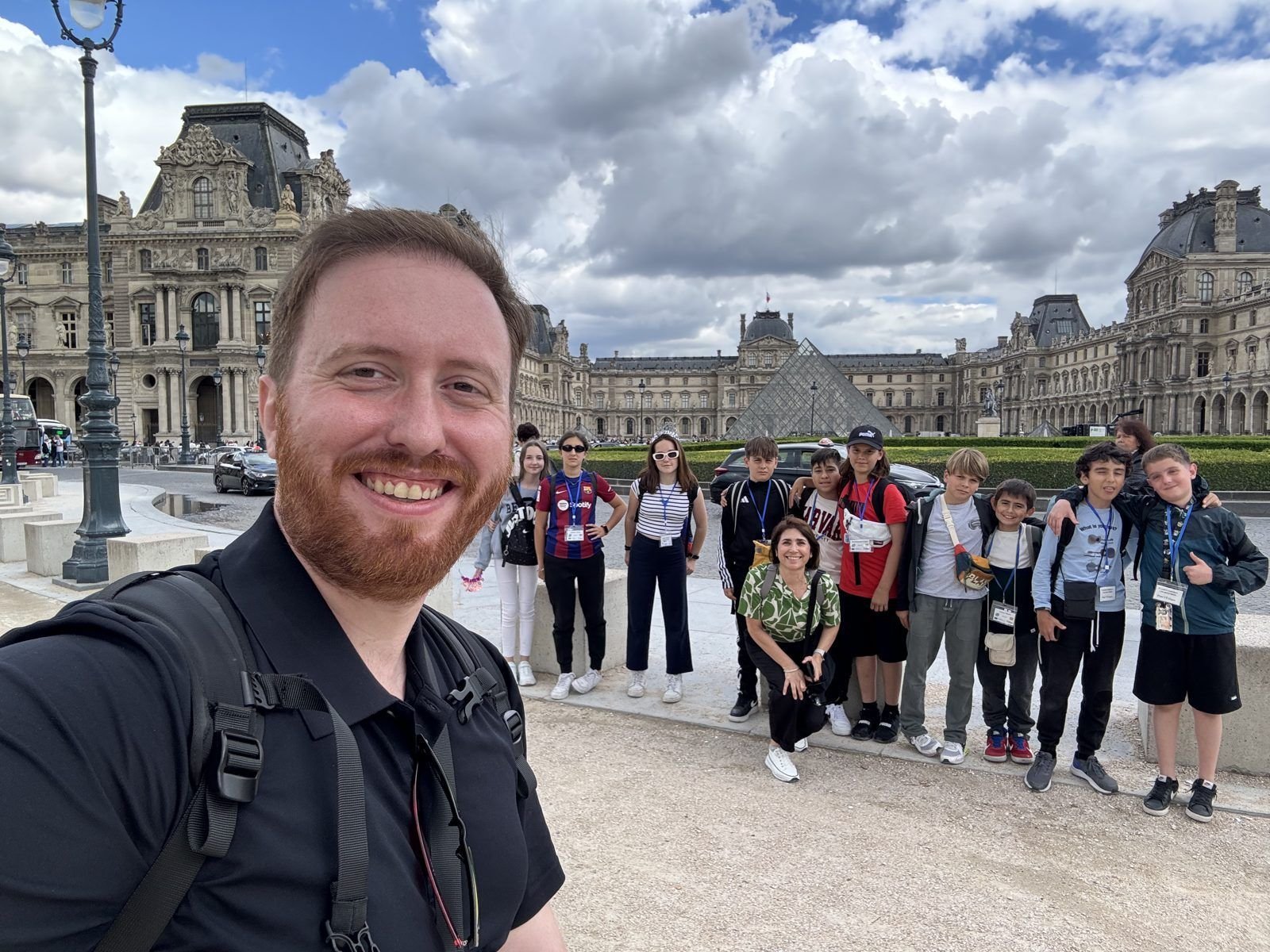 Pupils visiting the Louvre in Paris